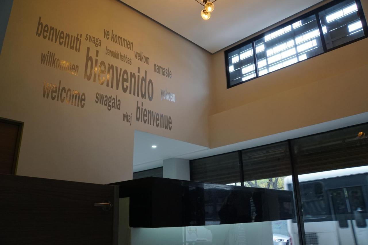 Hotel Hc Express Monterrey Extérieur photo